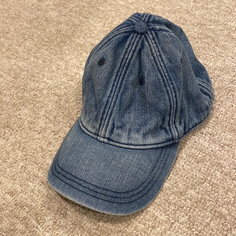 Never worn denim Madewell baseball cap